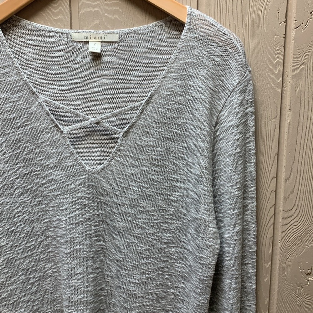 Miami Sweater - Picture 5 of 11